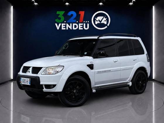 MITSUBISHI PAJERO TR4 2.0 4X2 16V 140CV FLEX 4P AUTOMÁTICO